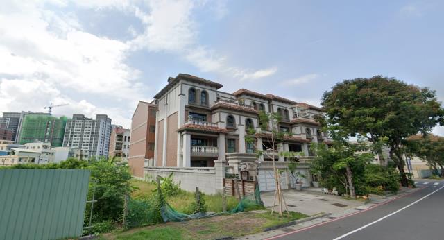 高雄楠梓別墅拍賣-3