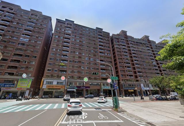 高雄三民區法拍大樓-5