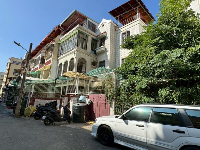 高雄楠梓法拍透天-3