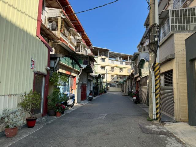 高雄楠梓法拍透天-4