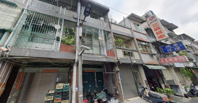 楠梓法拍透天-2