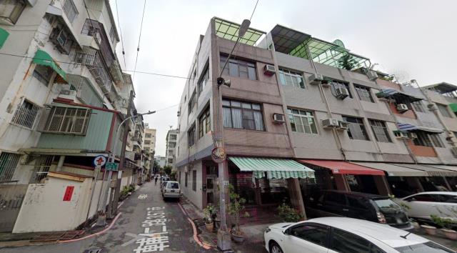 苓雅透天法拍-9