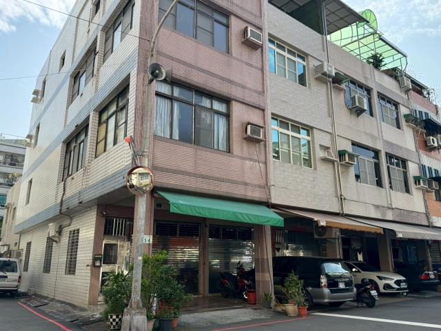 苓雅透天法拍-4