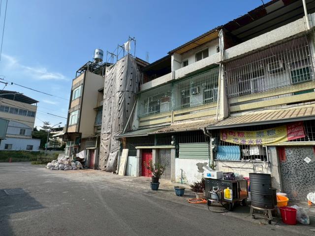 高雄楠梓透天法拍-4