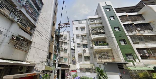 鳳山公寓法拍-2