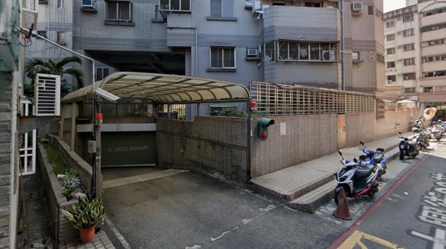 三民區法拍大樓-5