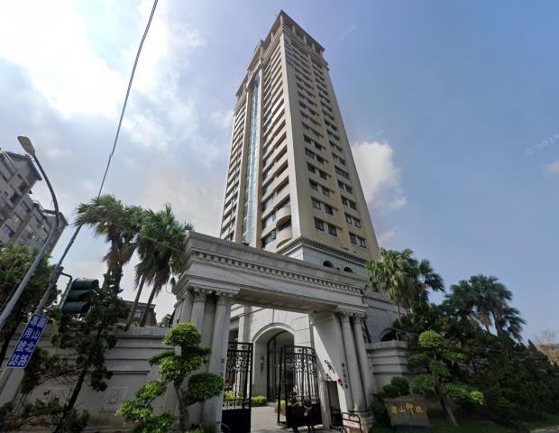 高雄鳥松拍賣大樓-5