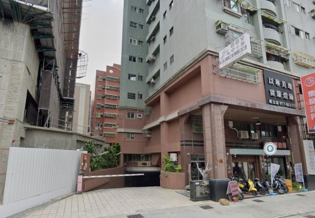 高雄拍賣大樓-5