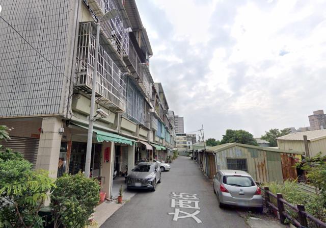 高雄鳳山拍賣透天-3