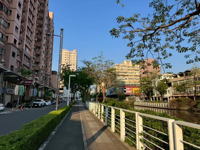 三民區拍賣華廈-7