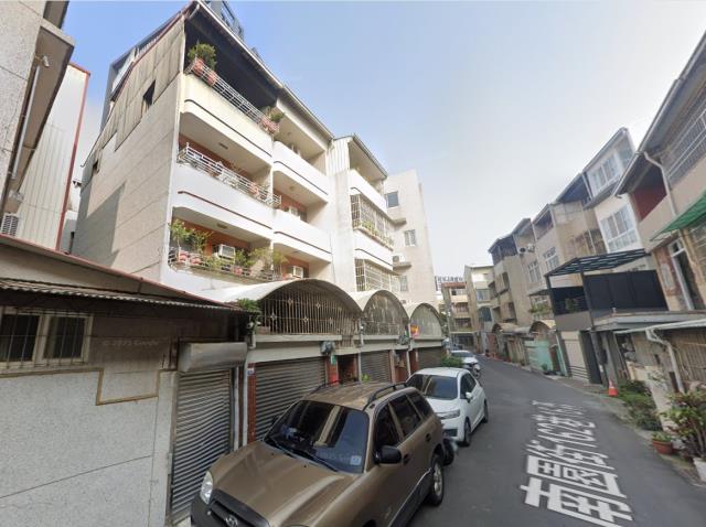 台南法拍透天-3