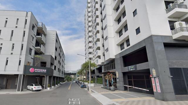 高雄鳳山大樓法拍-3