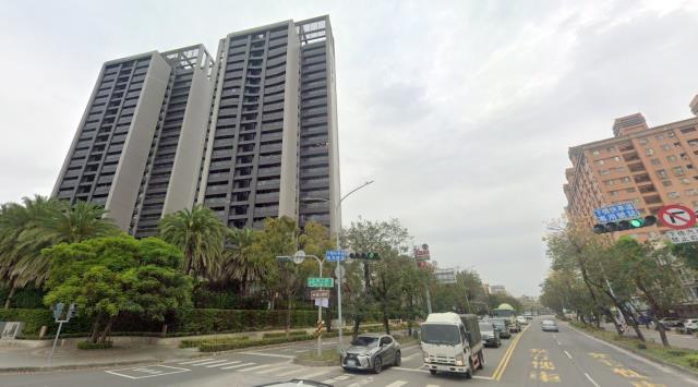 楠梓法拍大樓-4