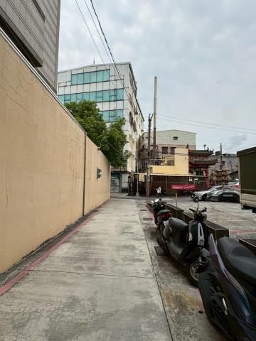 鳳山拍賣透天-7