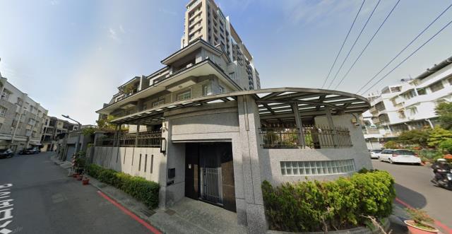 高雄楠梓透天法拍-2