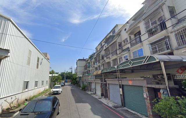 高雄岡山透天法拍-4