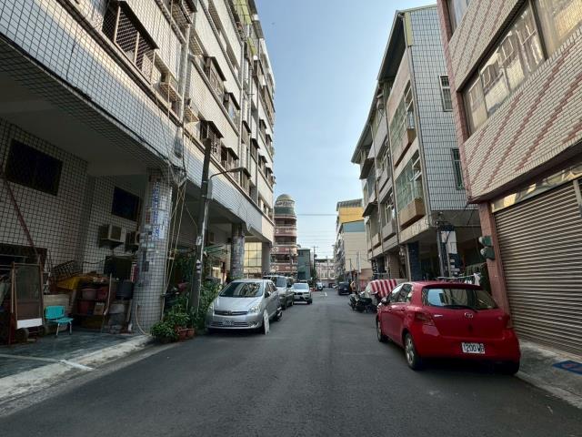 高雄鳳山華廈拍賣-5