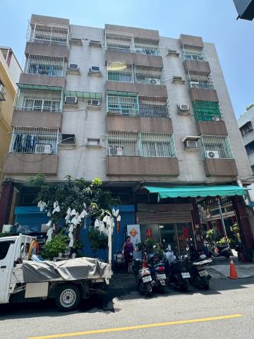 前鎮華廈法拍-2