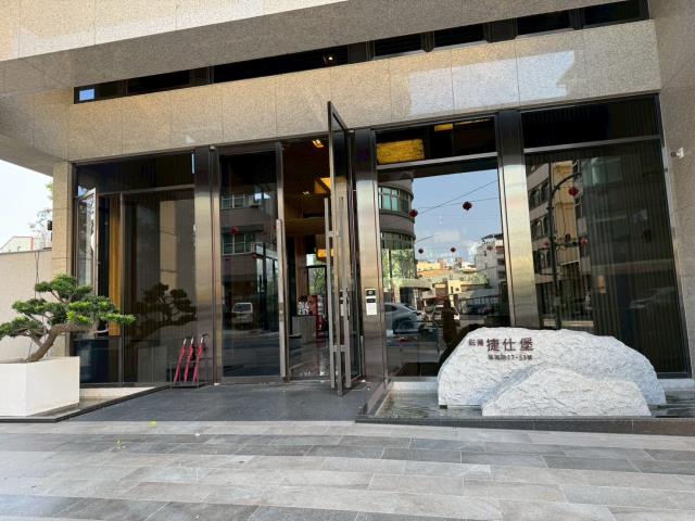 鳳山法拍大樓-4