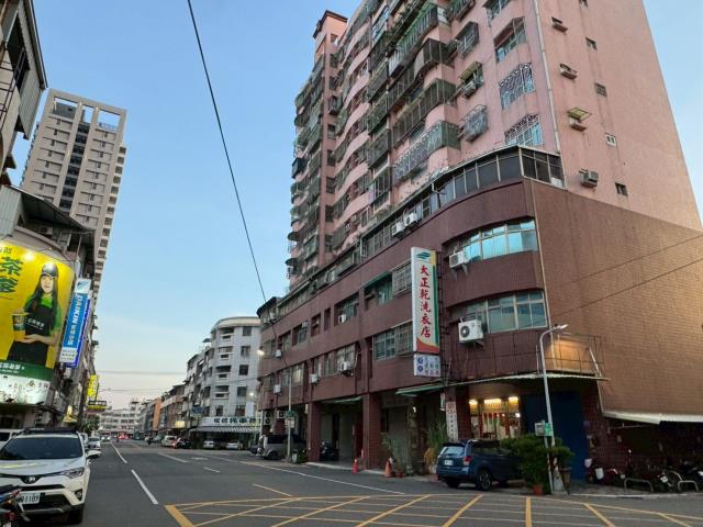 高雄法拍大樓-9