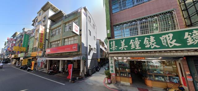 高雄鳳山法拍透天-2