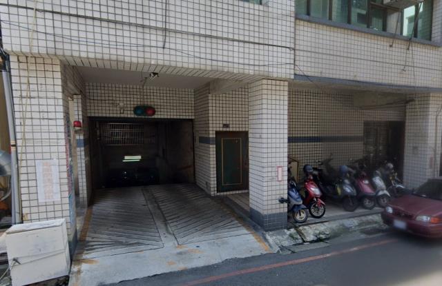 高雄前鎮法拍大樓-11