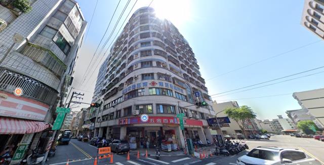 高雄前鎮法拍大樓-2