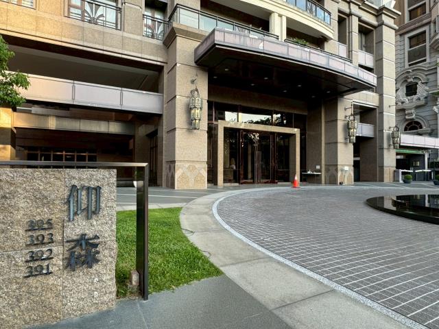 高雄鼓山大樓法拍-3