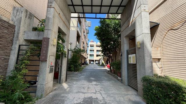 仁武法拍透天-4