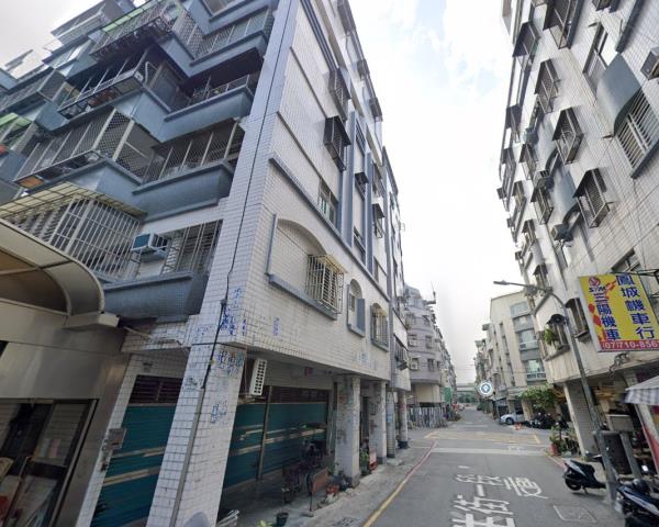 鳳山華廈法拍-5