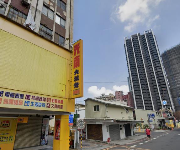 高雄新興區法拍透天-6