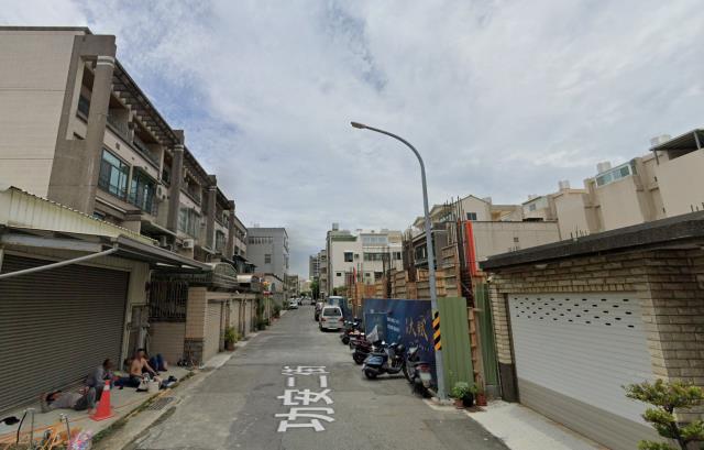 台南法拍透天-4