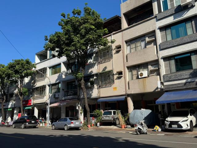 三民區法拍透天-3